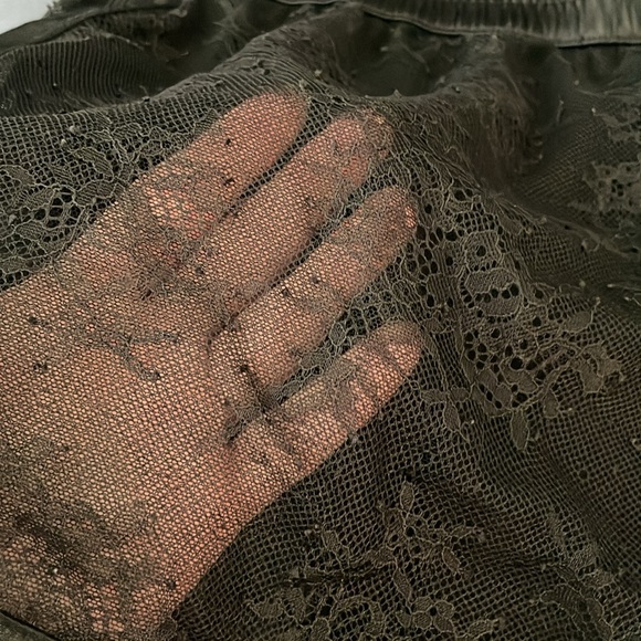 VS - black lace top and bottom - Picture 8 of 9